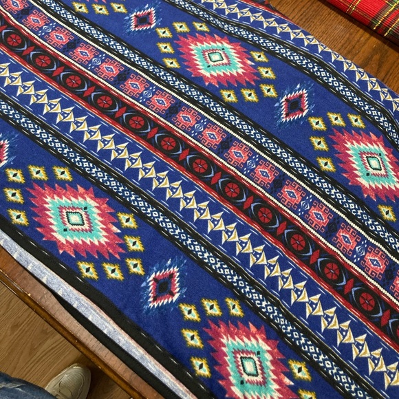 Belle du jour Aztec boho hippie patterned hooded poncho - Picture 9 of 9